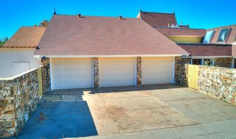 8104 Brownsville Ln, Bethany, OK 73008