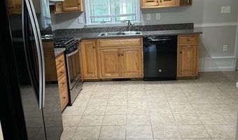 7 Heidi Ln, Billerica, MA 01821