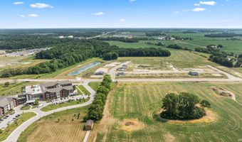1700 Badger Ln, Auburn, IN 46706