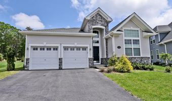 21 AURORA Cir, Barnegat, NJ 08005
