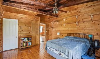 7 Nichols Ln 7, Hopkinton, RI 02832