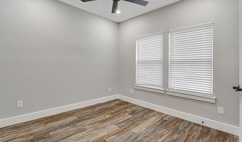 90 Live Oak St, Alvarado, TX 76009