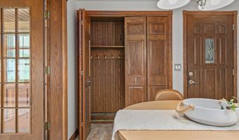 1525 E JOHN St, Appleton, WI 54915