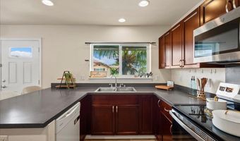 214 Alake St, Kahului, HI 96732