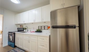 425 Ena Rd 607C, Honolulu, HI 96815