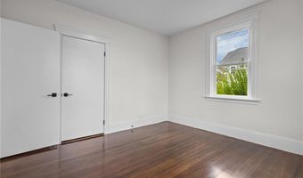 94 Carman St, Cranston, RI 02910