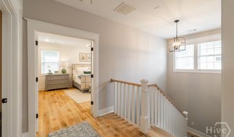 261 Highpointe Ln, Athens, GA 30606