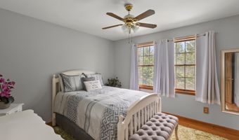 8 WORTHAM Ct, Bear, DE 19701