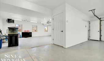 113 Roselawn St, Algonac, MI 48001