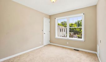 205 S LOCUST St, Ambler, PA 19002