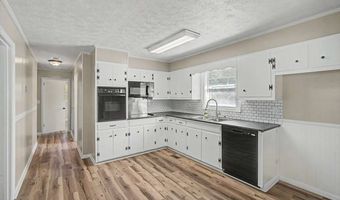 309 Gail St NW, Adairsville, GA 30103