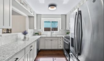 227 Center Ave, Aptos, CA 95003