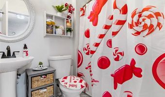 10729 Alton Ct, Adelanto, CA 92301