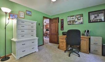 15 Edinburgh Dr, Bedford, NH 03110