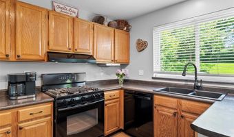 288 Brightfield Dr, Ballwin, MO 63021