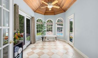 4 Brookfield Ct, East Greenwich, RI 02818
