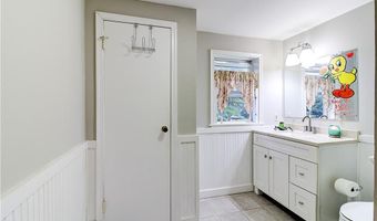 231 Shady Valley Rd, Coventry, RI 02816