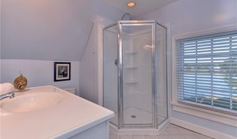 106 Ocean Breeze Dr, Yorktown, VA 23693