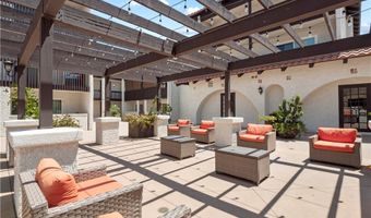 5334 Lindley Ave 319, Encino, CA 91316