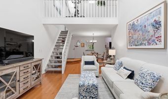 2102 CHESAPEAKE HARBOUR Dr E, Annapolis, MD 21403