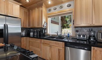 1 Miller Ln, Cascade, ID 83611