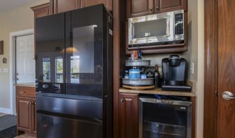 197 St. Andrews Dr, Barboursville, WV 25504