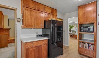416 N 11th Street Pl, Adel, IA 50003