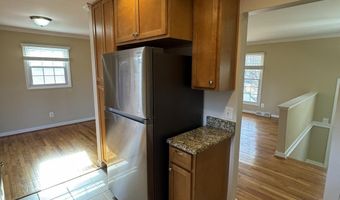 8001 HAMMOND St, Alexandria, VA 22309