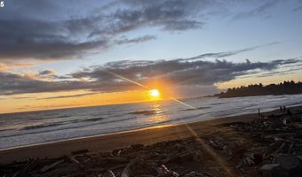 97818 HANSCAM Ln, Brookings, OR 97415