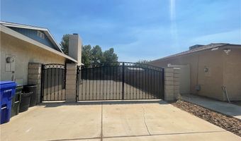 13405 Applewood Rd, Apple Valley, CA 92308