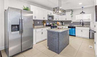 14 S Fairview St, Johnston, RI 02919