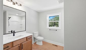 33944 Overton Cir, Adel, IA 50003