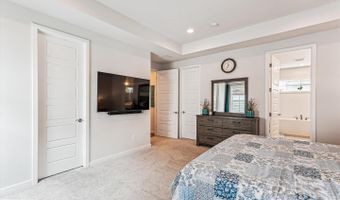 42023 SPRING AIR Dr, Brambleton, VA 20148