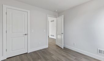 2771 Gady Pines Dr, Adrian, MI 49221