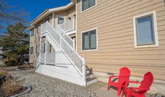 173 33rd St 3, Avalon, NJ 08202