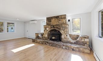 472 Dunn Rd, Belgrade, ME 04917