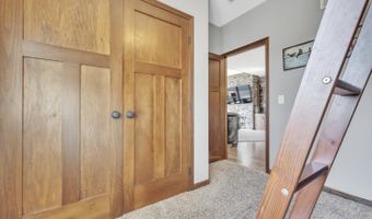 445 240th Avenue 401, Arnolds Park, IA 51331