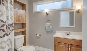 40 Cottage Grove Cir, Bloomfield, CT 06002