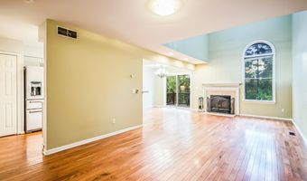 2434 Mulberry Ct, Ann Arbor, MI 48104