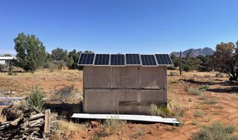 6484 S COYOTE Rd, Apple Valley, UT 84737