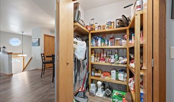 322 Summit St, Belle Fourche, SD 57717