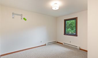 15 Spring Hollow Ln, Barre, VT 05641