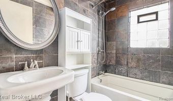 9269 Hubert Ave, Allen Park, MI 48101