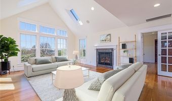 30 Bonnet View Dr, Jamestown, RI 02835