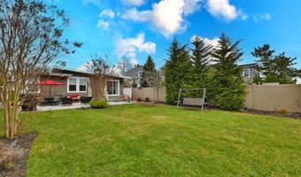 17 Central Ave, Amityville, NY 11701