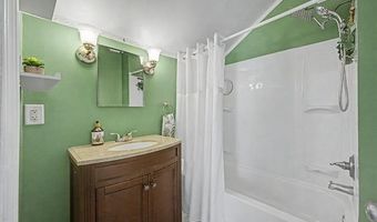15596 Thomas Ave, Allen Park, MI 48101