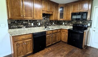 18304 Upland Trl, Athens, AL 35613