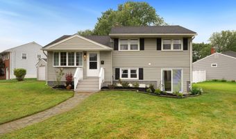 5 TRINITY Pl, Barrington, NJ 08007