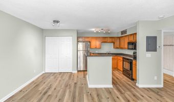 355 Lakepointe Dr 102, Altamonte Springs, FL 32701