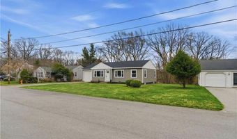 63 Indian Rd, East Providence, RI 02915